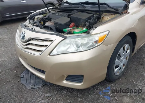 2010 Toyota Camry Le from USA, damaged, VIN 4T1BF3EK8AU059709